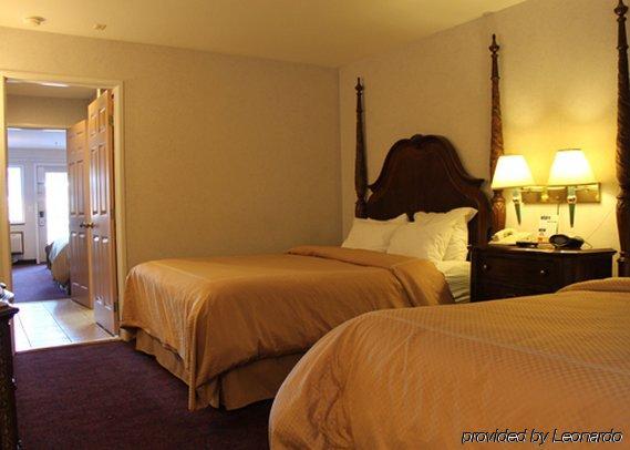 Crown Choice & Lakeview And Waterpark
